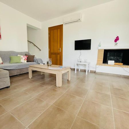 Aricobe Villa Epidaurus Exterior foto