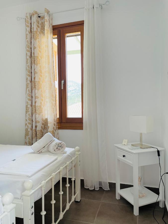 Aricobe Villa Epidaurus Exterior foto